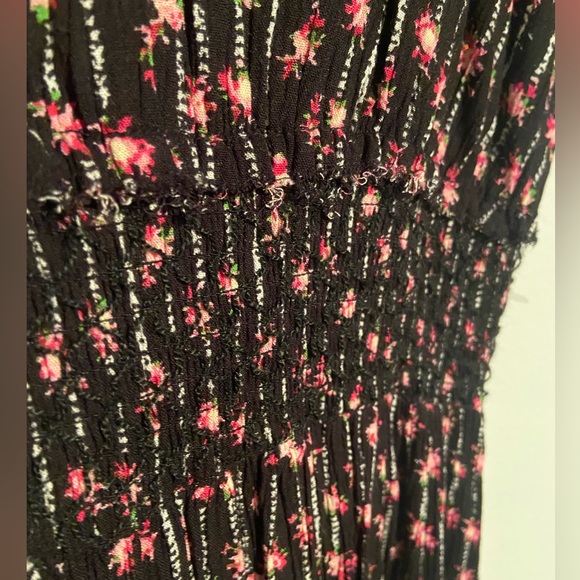 Ditsy Floral Dress - Picture 7 of 13